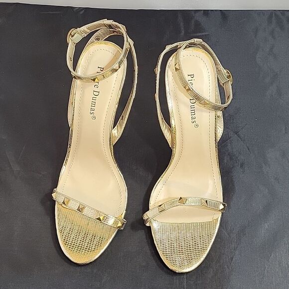 BRAND NEW PIERRE DUMAS GOLD STUDDED ANKLE AND ADJUSTABLE BUCKLE STRAP SANDAL - Picture 4 of 13